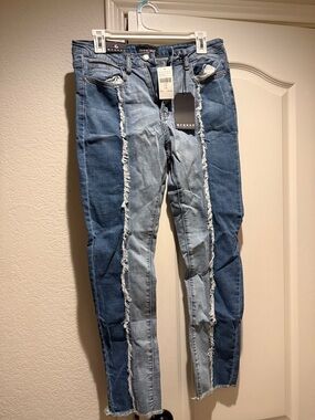 Fashion Nova Two-Tone Frayed Trim Skinny Jeans - Blue